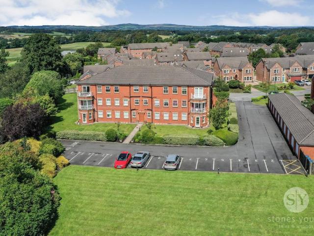 Flat for sale in Brockhall Village, Paradise