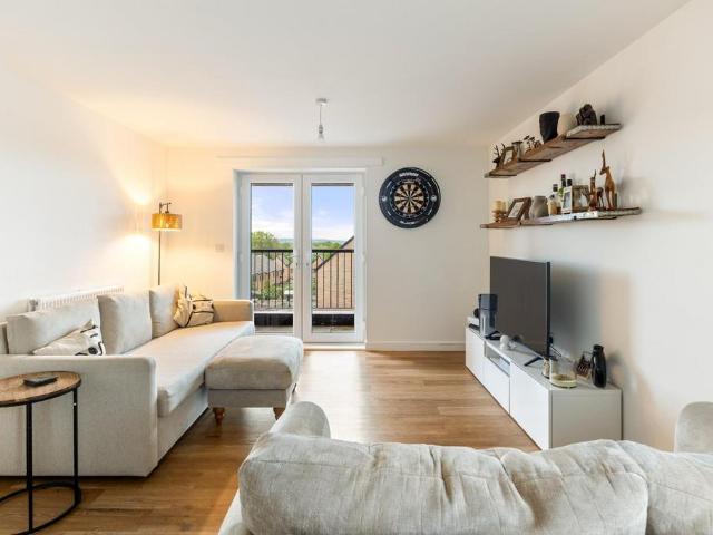 Flat for sale in Feckenham, City Of Bristol