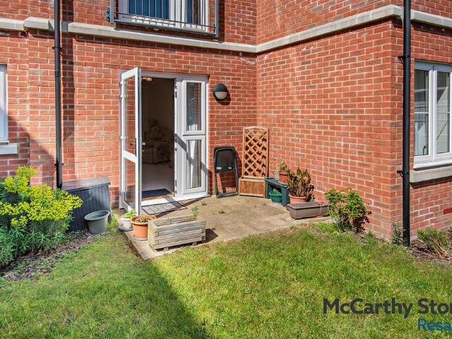 Flat for sale in Shirley, City Of Southampton