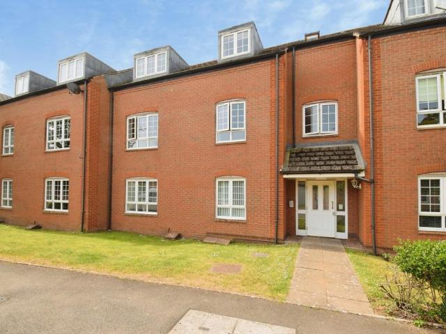 Flat for sale in Brandon, New Bilton