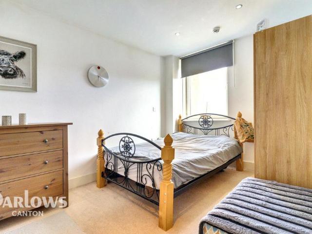 Flat for sale in Cardiff International Sports Village, Falcon Lodge