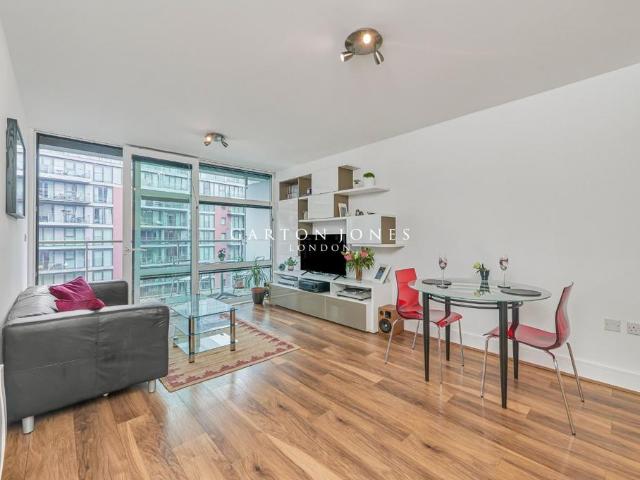 Flat for sale in Greater London