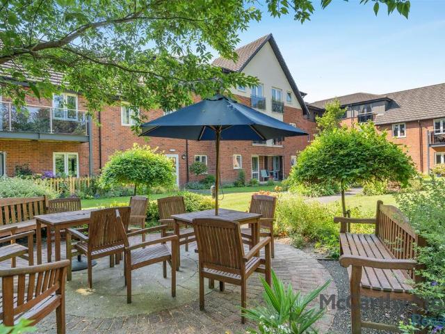 Flat for sale in Cheshire