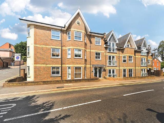 Flat for sale in Hockerill, Colliers End