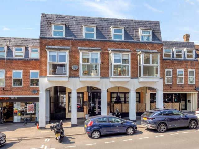 Flat for sale in Greater London