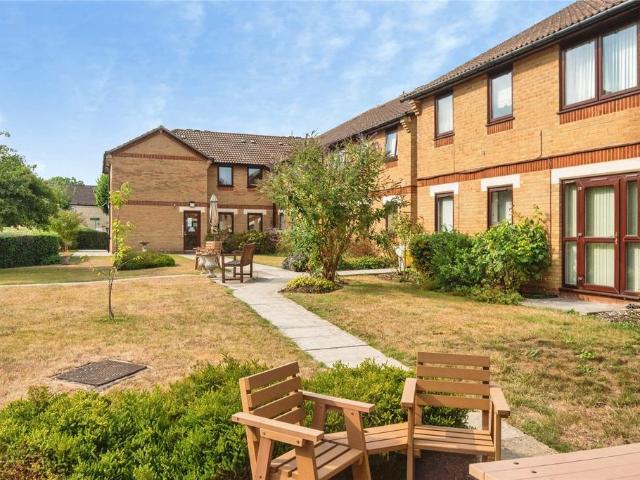 Flat for sale in Chippenham, Wiltshire