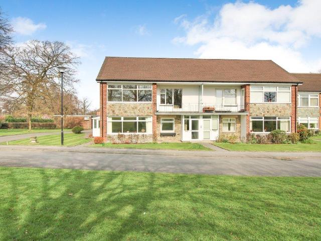 Flat for sale in High Harrogate, Harrogate
