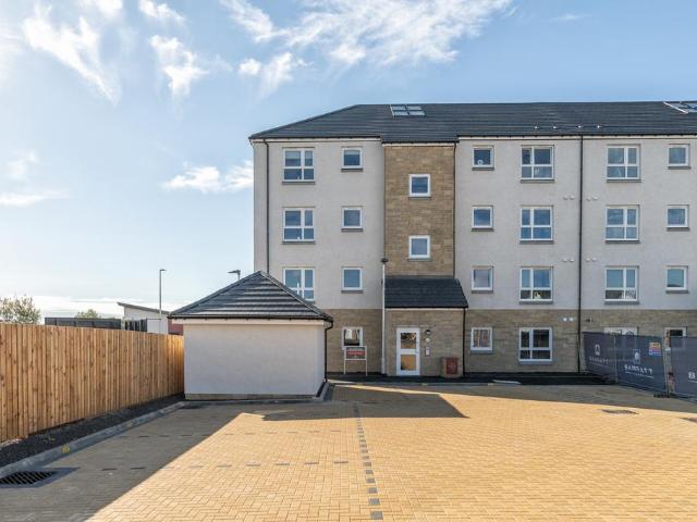 Flat for sale in Maryfield, Scotland