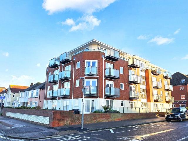 Flat for sale in Lee-on-the-Solent, Middlecroft