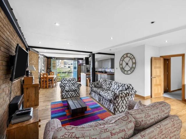 Flat for sale in The Borough, Greater London