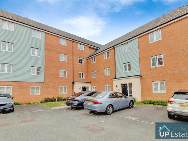 Flat for sale in Hillfields, West Midlands