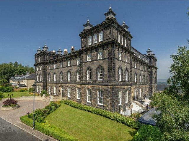 Flat for sale in Ilkley, West Yorkshire