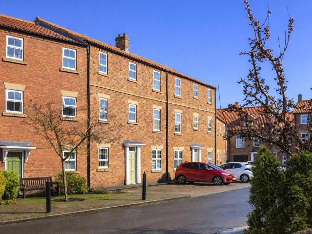 Flat for sale in Easingwold