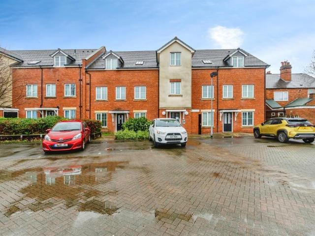 Flat for sale in Willenhall, Isle Of Man