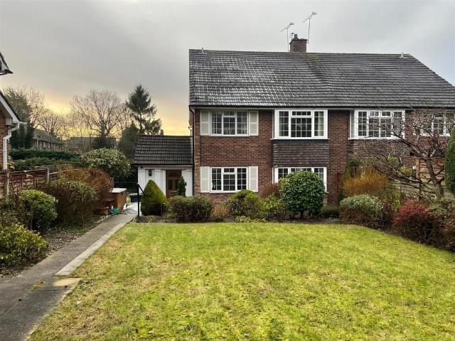 Flat for sale in Potters Bar, Isle Of Man