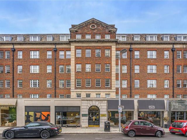 Flat for sale in Chelsea, Greater London