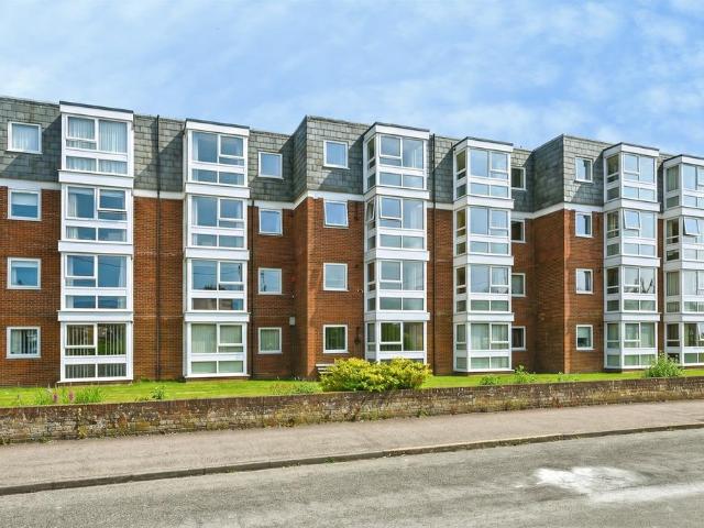Flat for sale in Old Hunstanton, King's Lynn and West Norfolk