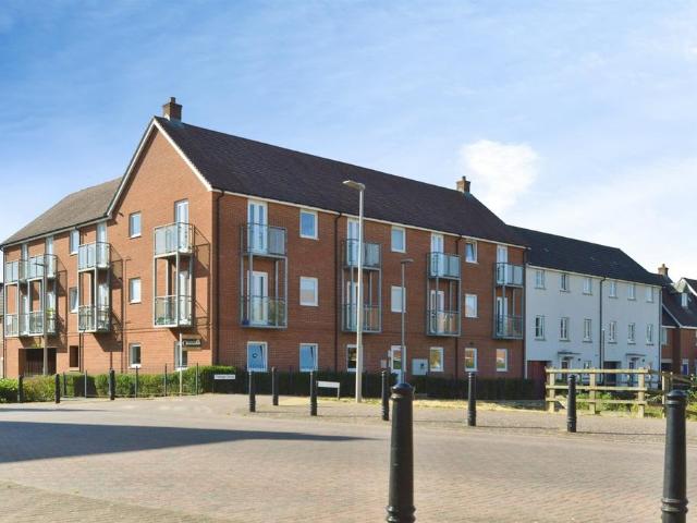 Flat for sale in Bletchley and Fenny Stratford, Bletchley