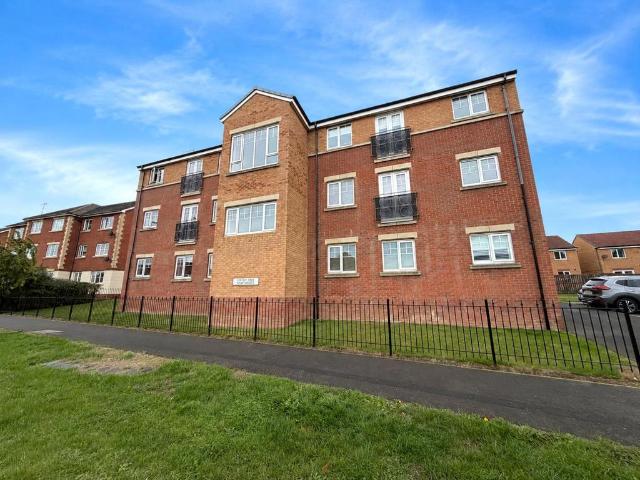 Flat for sale in Clavering, Hart Station