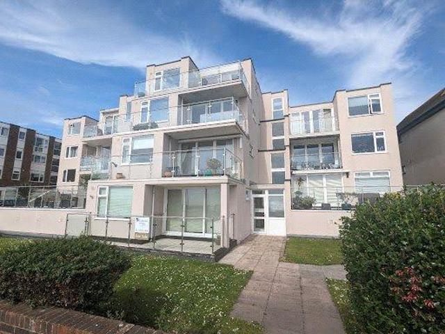 Flat for sale in Lee-on-the-solent, Lee-on-the-Solent