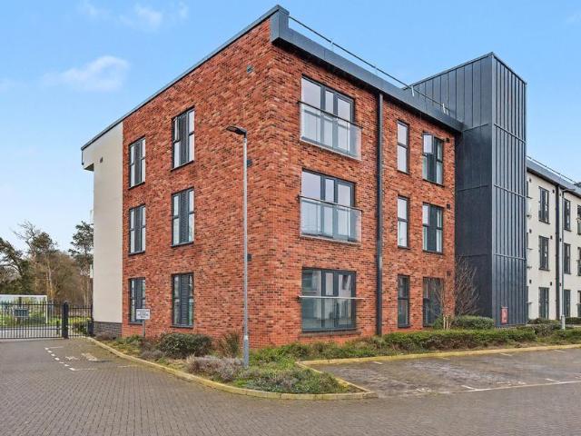 Flat for sale in Evershot, Oxfordshire