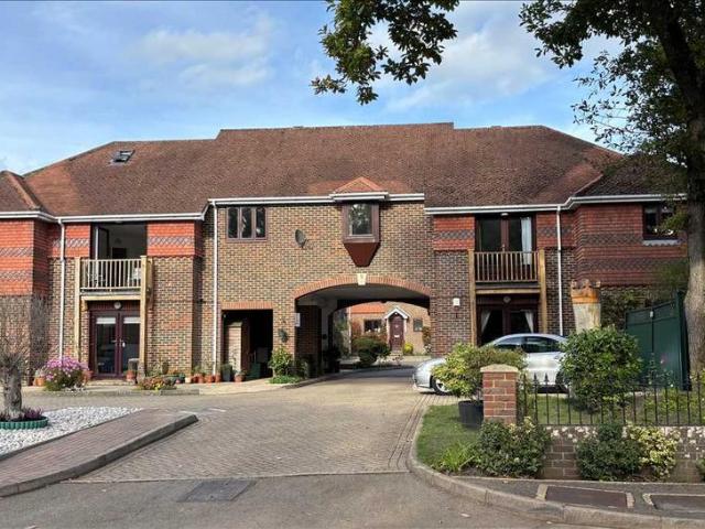 Flat for sale in Kingswood Firs, Bolton Low Houses