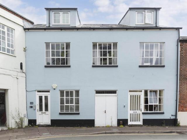 Flat for sale in Heigham Grove, East Bank