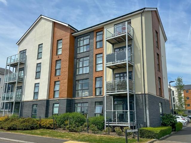 Flat for sale in Patchway, South Gloucestershire