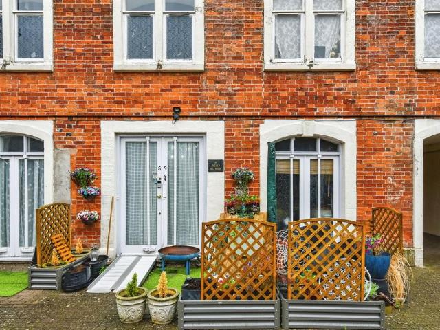 Flat for sale in Westbury, Wiltshire