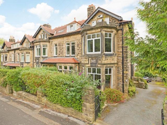 Flat for sale in Ilkley, West Yorkshire