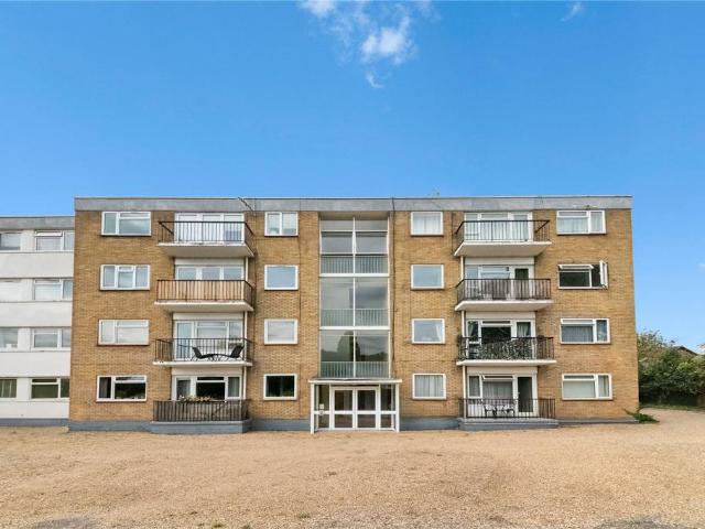 Flat for sale in Denham, Gerrards Cross and Chalfonts Community Board, Denham Garden Village