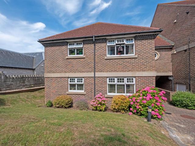 Flat for sale in Melcombe Regis, Weymouth