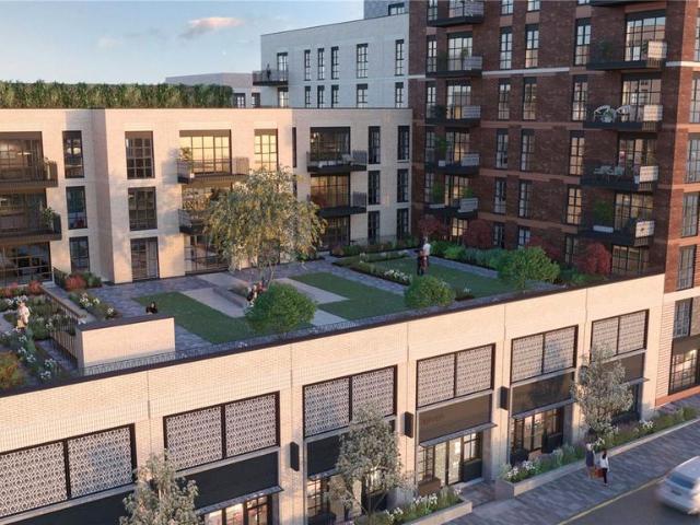 Flat for sale in Woking, Surrey