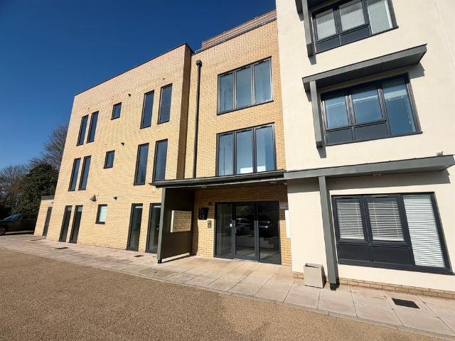 Flat for sale in Moulsham, Chelmsford