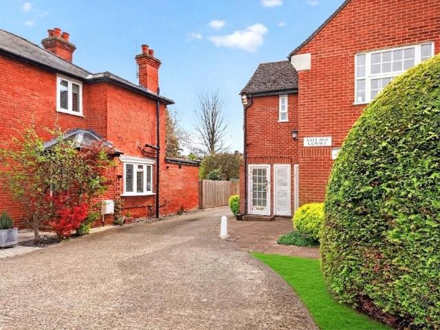 Flat for sale in Sunninghill and Ascot, Sunninghill