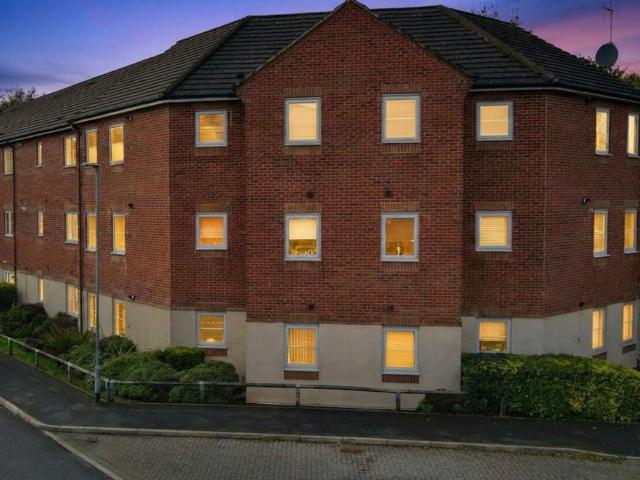 Flat for sale in Gedling