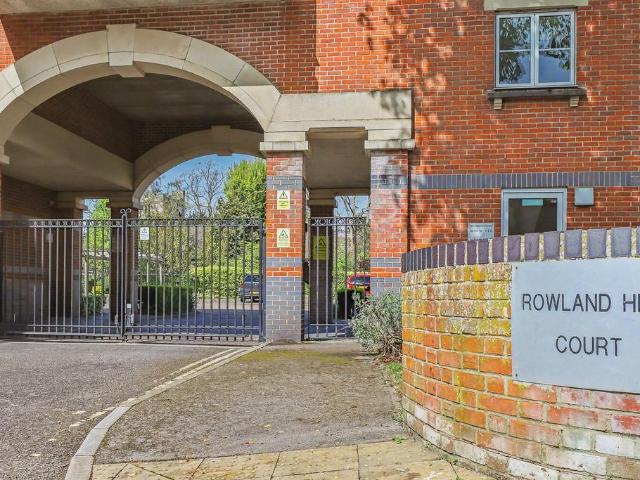Flat for sale in St Thomas', The Slade