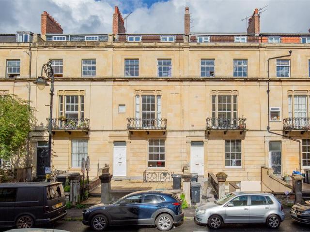 Flat for sale in Feckenham, City Of Bristol
