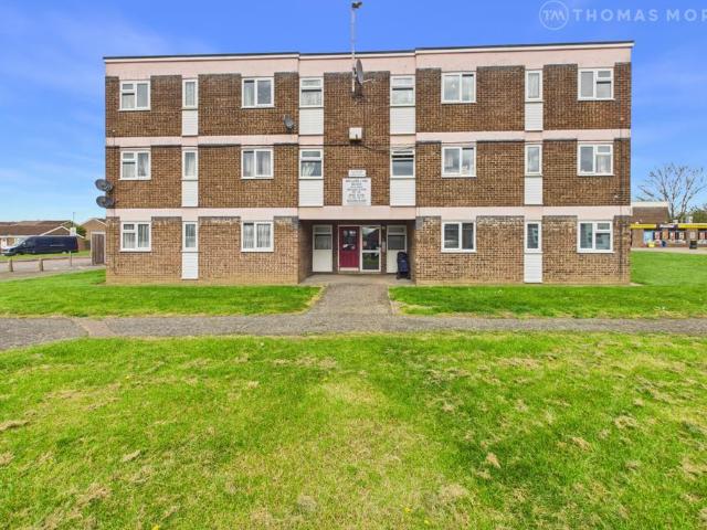 Flat for sale in Huntingdon, Cambridgeshire