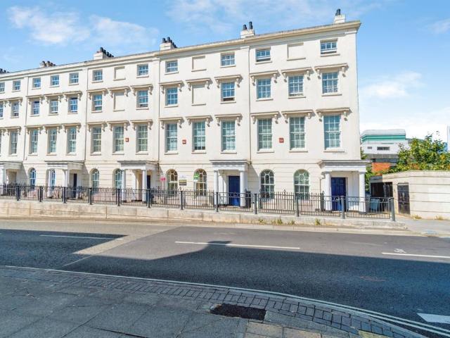Flat for sale in The Polygon, City Of Southampton