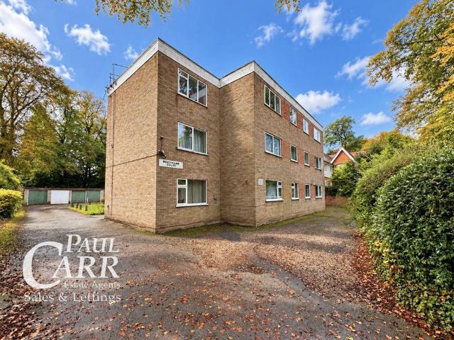 Flat for sale in Mere Green, Birmingham