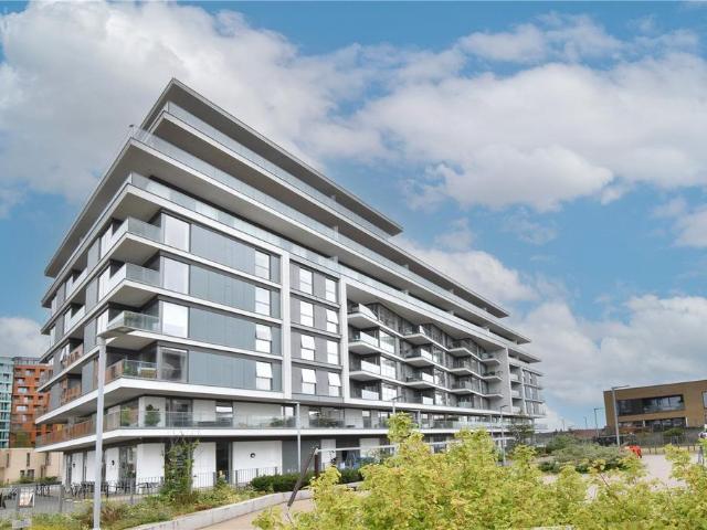 Flat for sale in East Greenwich, Greater London