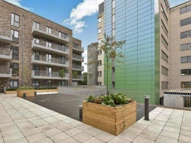 Flat for sale in Slough, Isle Of Man