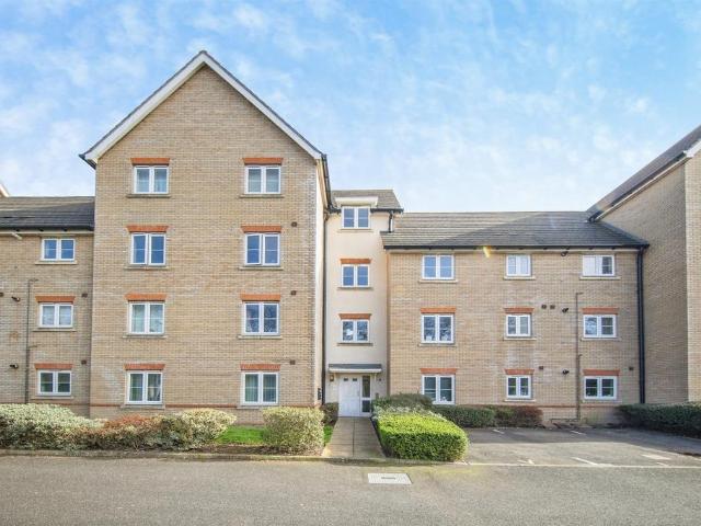 Flat for sale in Stoke, Ipswich
