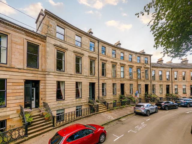 Flat for sale in North Woodside, Scotland