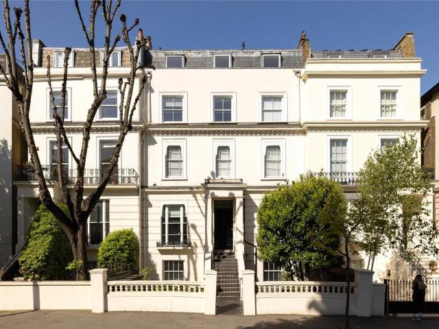 Flat for sale in Notting Hill, Greater London