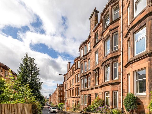 Flat for sale in Thornwood, Partick