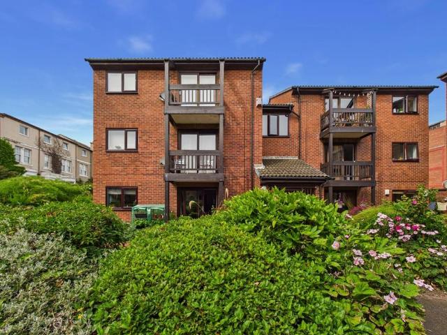 Flat for sale in Whitley Bay, North Tyneside