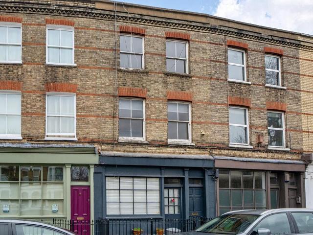 Flat for sale in Hammersmith, Greater London
