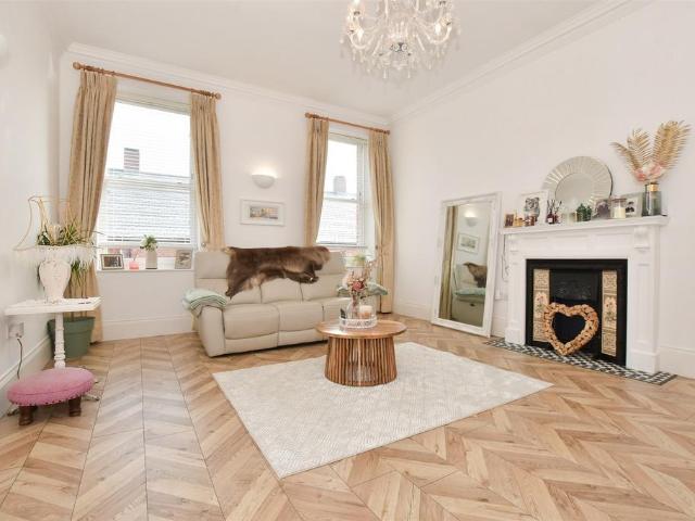 Flat for sale in Gatcombe, Isle Of Wight